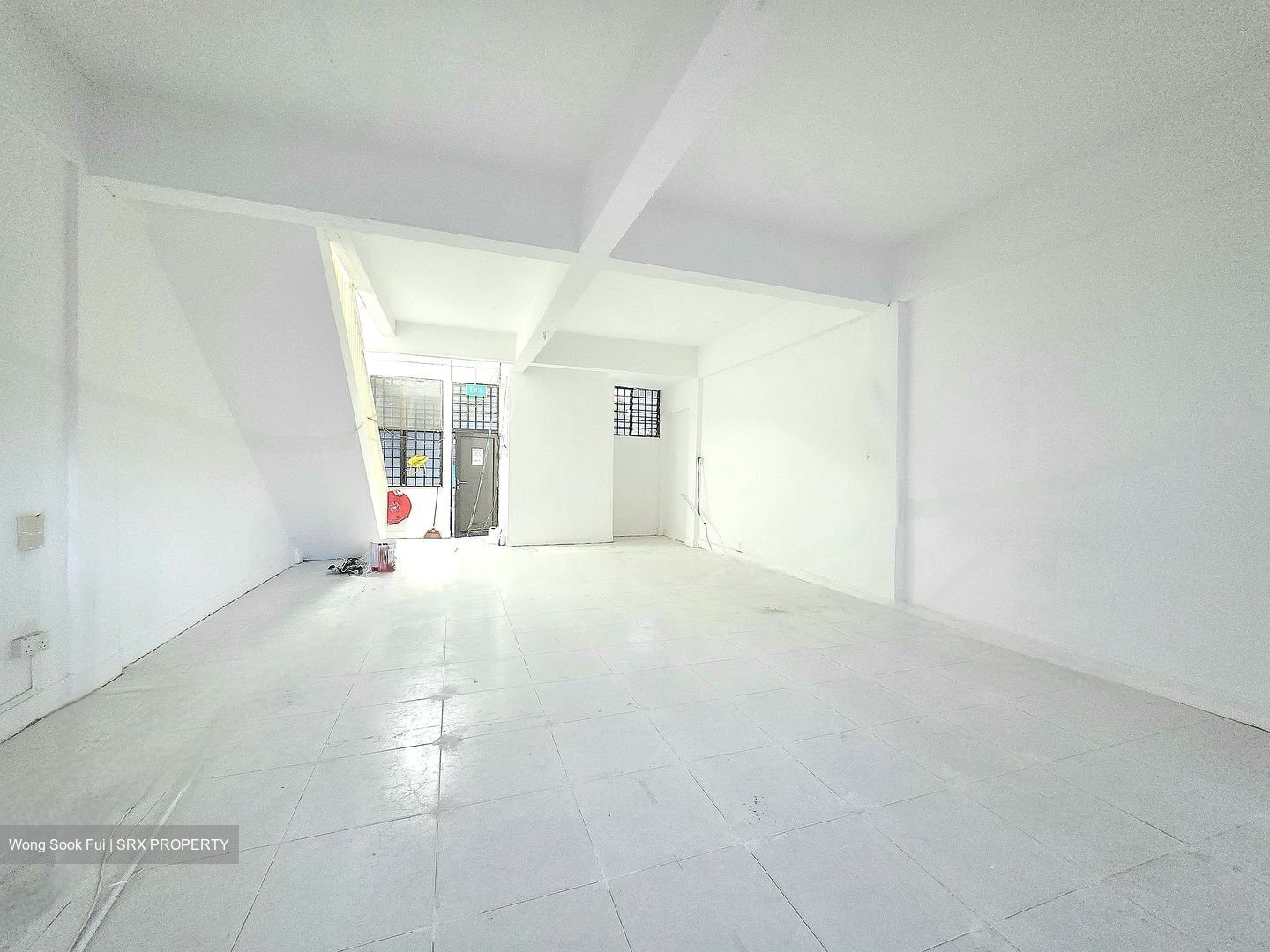 Ang Mo Kio Avenue 1 (D20), Shop House #447137981